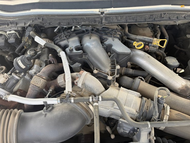 2017-ford-f550-image-31