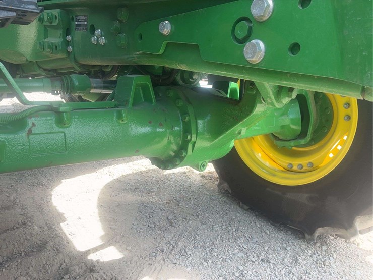 2022-john-deere-r-image-49