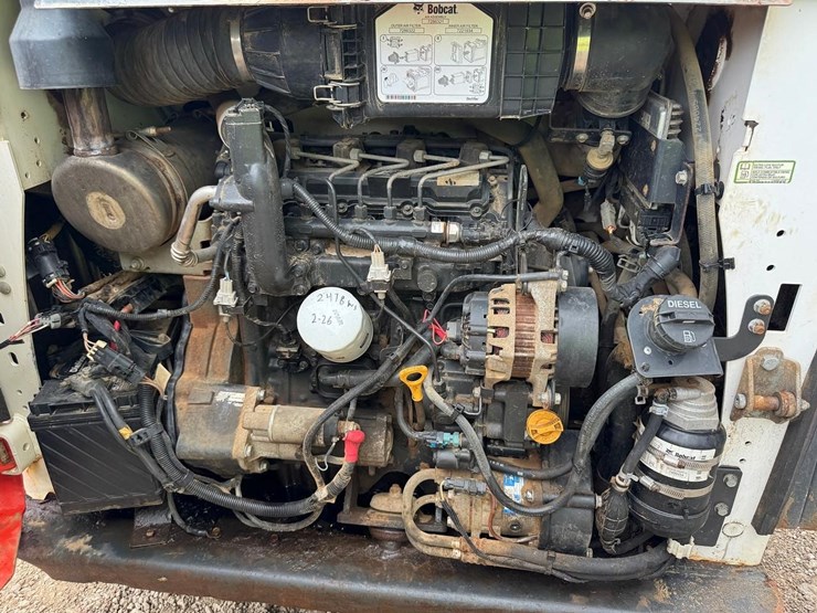2019-bobcat-t595-image-17
