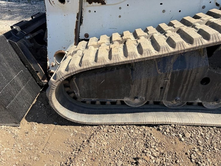 2015-bobcat-t650-image-17