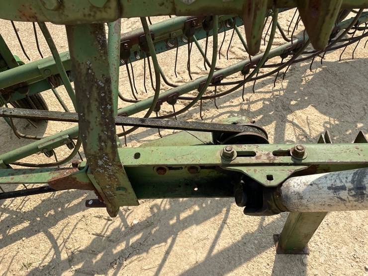 john-deere-350-image-11