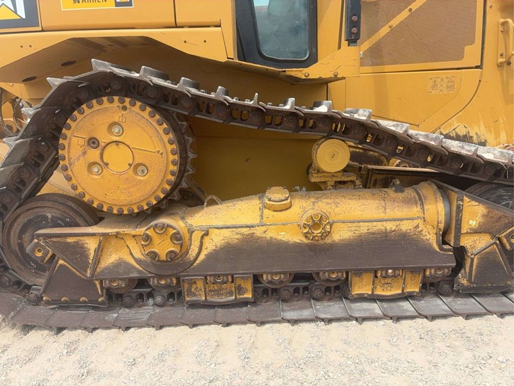 2015-caterpillar-d6t-xl-image-17