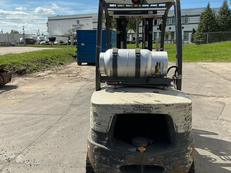 #313-•-2016-crown-c-51050-65-propane-forklift-image-4