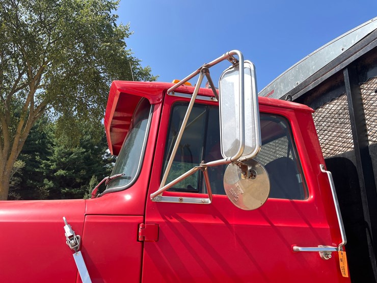 1980-ford-l9000-image-31