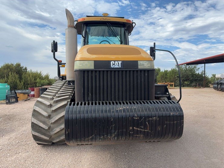 2005-challenger-cat-mt-855-b-belted-tractor-image-6