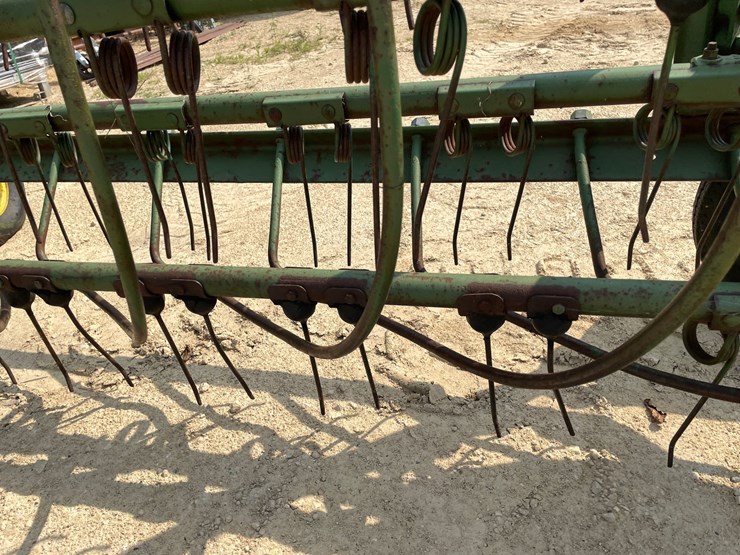 john-deere-350-image-27