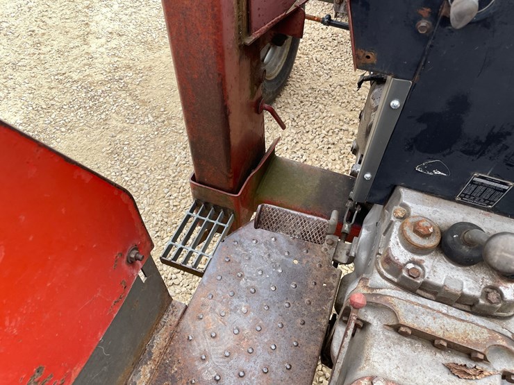 massey-ferguson-265-image-36