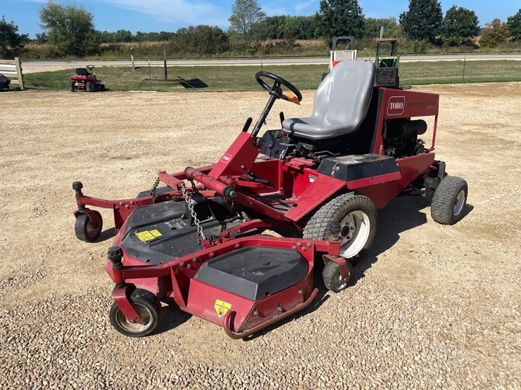 #1252-•-toro-328d-groundmaster-front-cut-diesel-mower-image-1