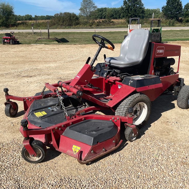 #1252 • Toro 328D Groundmaster Front Cut Diesel Mower