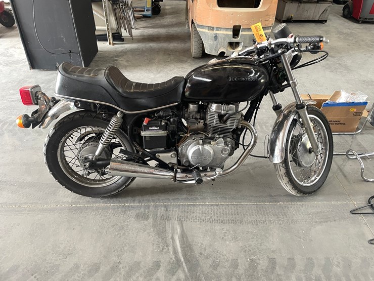 #1249-•-1980-honda-cm400e-motorcycle-(has-wi-title)-image-4