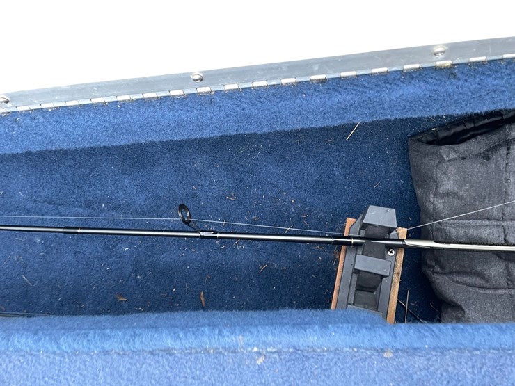 #1258-•-1988-18'-bayliner-bass-trophy-boat-(has-wi-title)-image-72