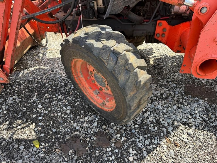 kubota-l2800-image-18