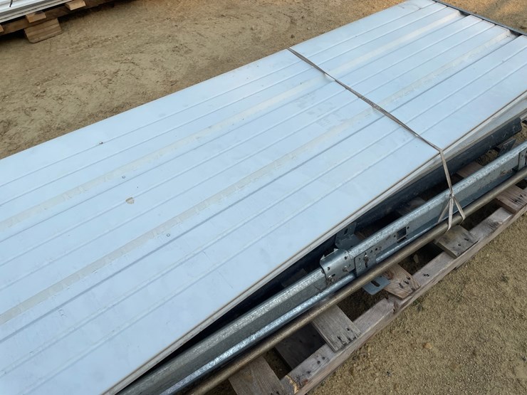 #3837-•-9'-w-x-8't-non-insulated-garage-door-image-6