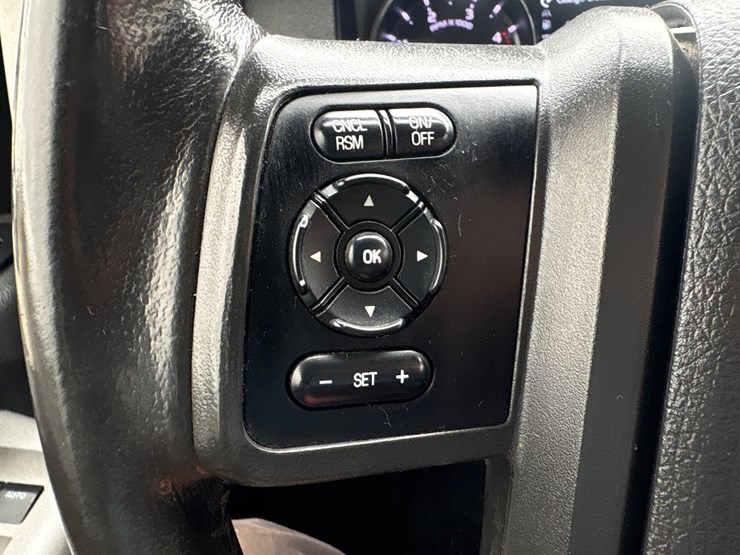 2016-ford-f350-image-61