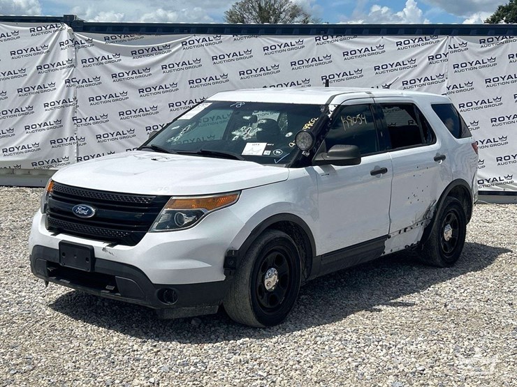 2015-ford-explorer-image-1