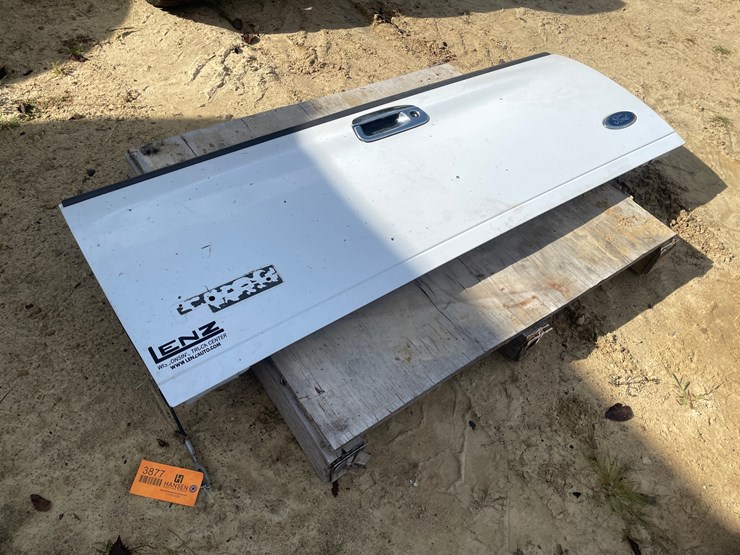 #3877-•-ford-super-duty-tailgate-image-3
