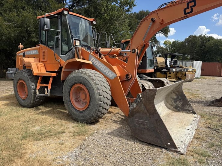 doosan-dl220-3-image-1
