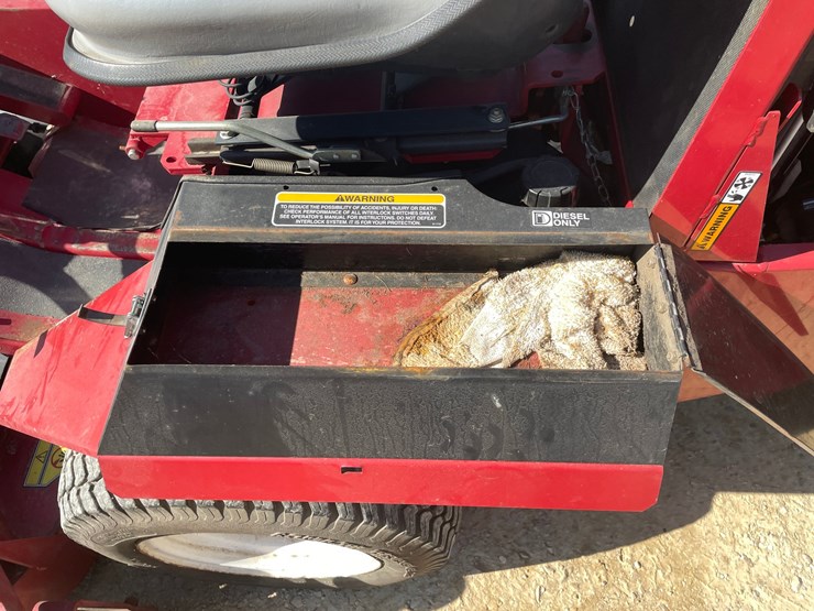#1252-•-toro-328d-groundmaster-front-cut-diesel-mower-image-37