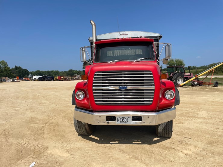 1980-ford-l9000-image-2