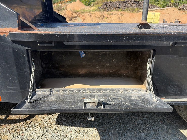 2019-ford-f550-image-22