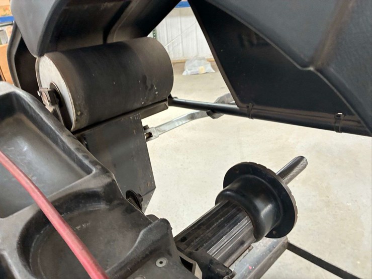 vas-6230b-hunter-hammerhead-wheel-balancer-image-11
