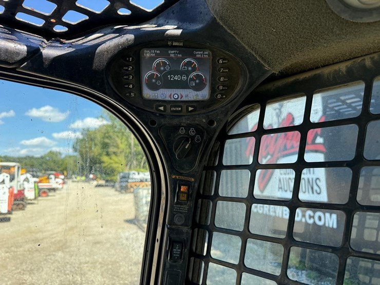 2015-bobcat-t650-image-22