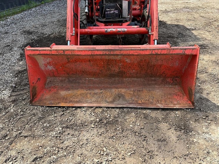 2018-kubota-l2501hst-image-9
