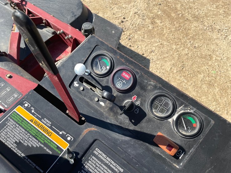 #1252-•-toro-328d-groundmaster-front-cut-diesel-mower-image-27