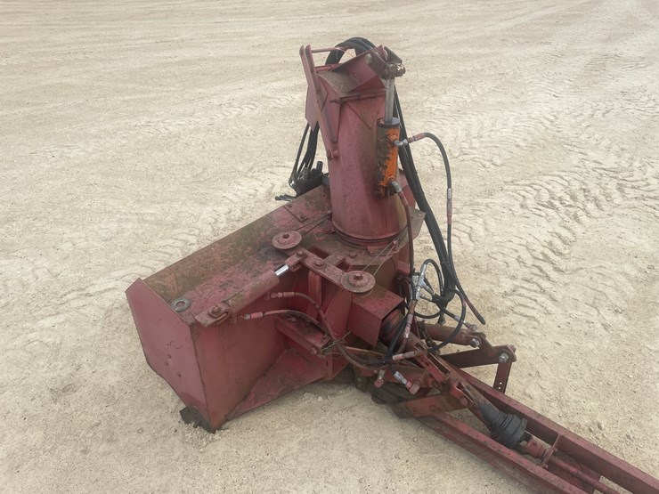 #3438-•-buer-bac-pto-driven-tractor-mount-snow-plow-image-2