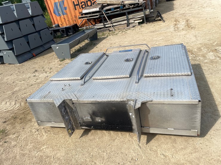 #3845-•-semi-aluminum-headache-rack-image-2