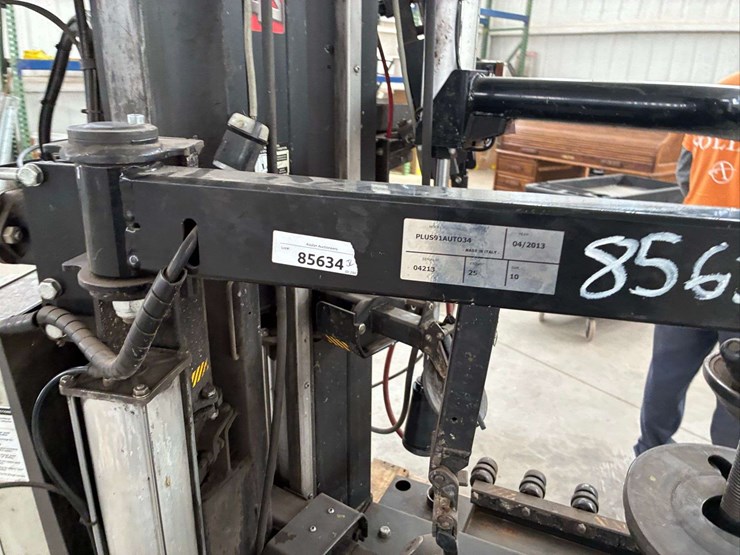 plus91auto34-hunter-tire-changer-image-2
