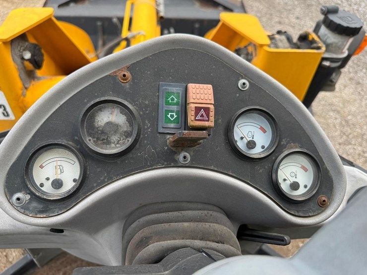 jcb-409-image-24
