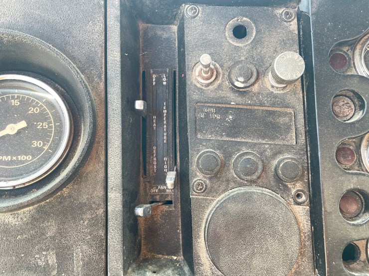 1980-ford-l9000-image-109