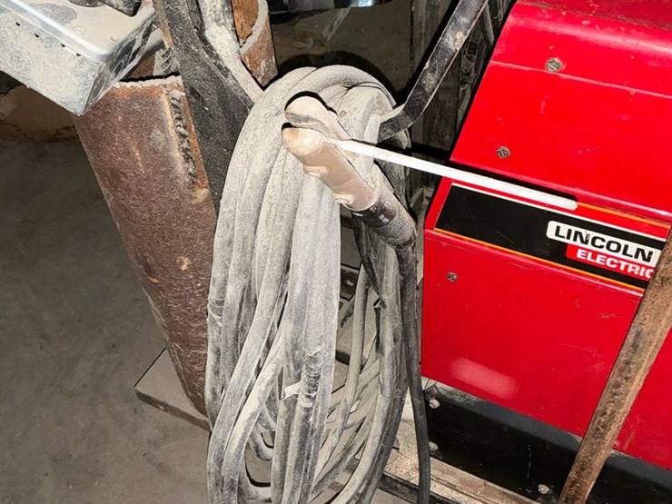 #118-•-lincoln-electric-ranger-8-engine-driven-welder/generator-image-21