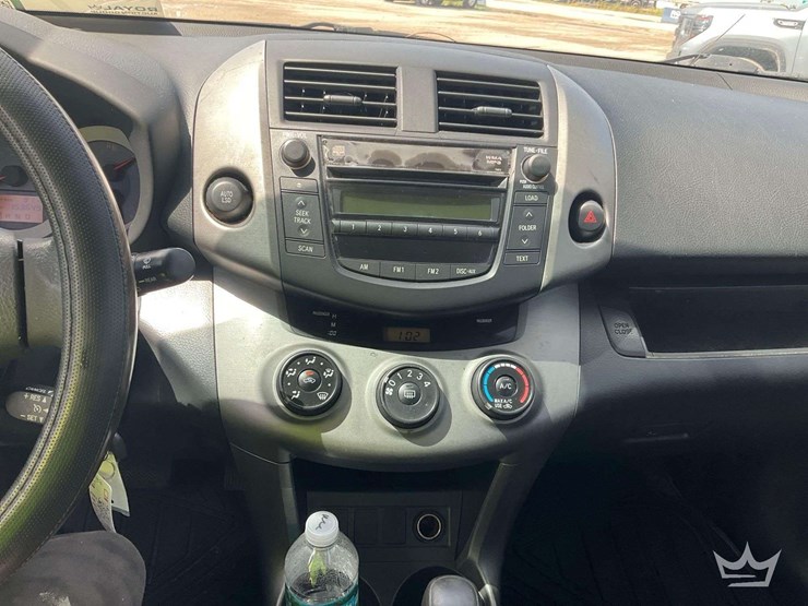 2006-toyota-rav4-image-16