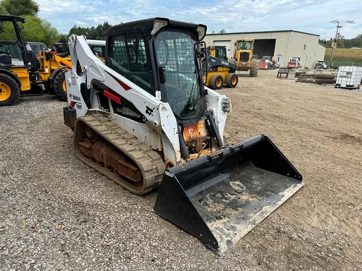 2019-bobcat-t595-image-8