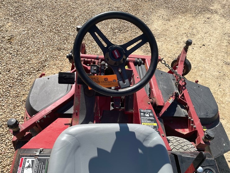 #1252-•-toro-328d-groundmaster-front-cut-diesel-mower-image-26
