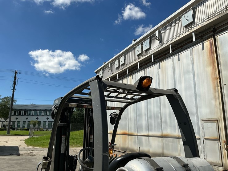 #313-•-2016-crown-c-51050-65-propane-forklift-image-24