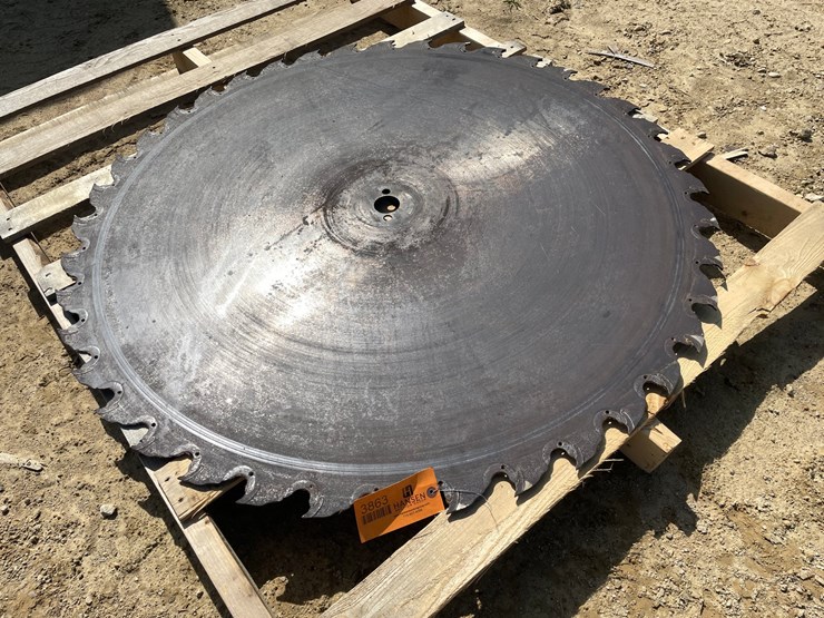 #3863-•-circular-sawmill-buzz-saw-blade-image-1