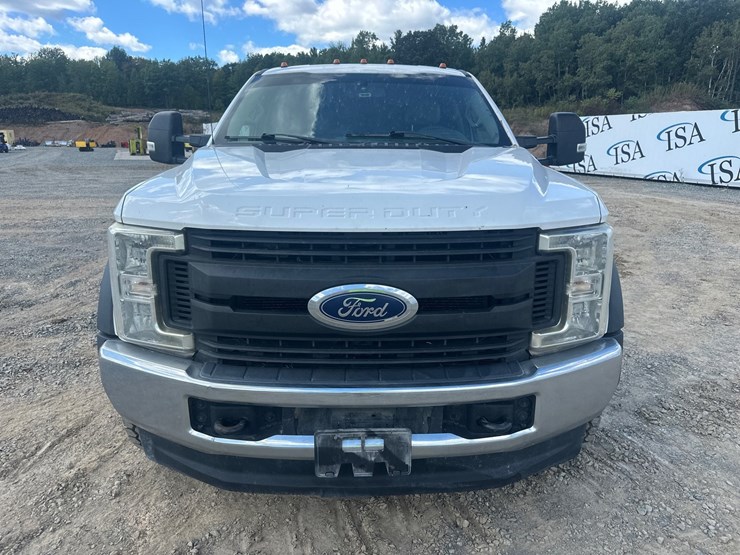2019-ford-f550-image-8