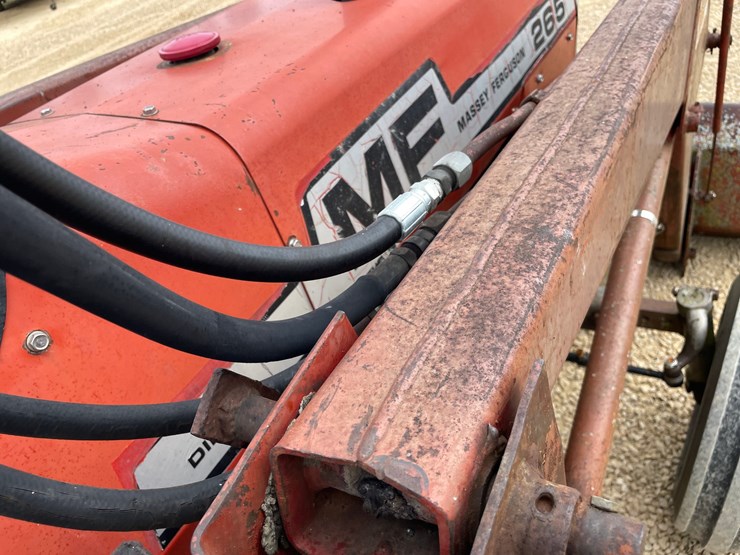 massey-ferguson-265-image-56