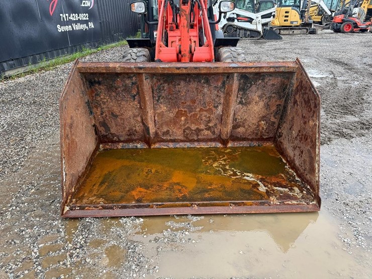 2023-kubota-r540-image-9