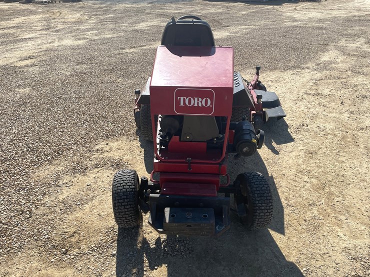 #1252-•-toro-328d-groundmaster-front-cut-diesel-mower-image-6