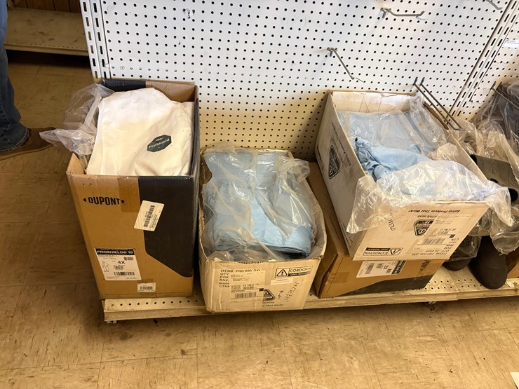 lot-of-assorted-ppe-&-safety-equipment-image-4
