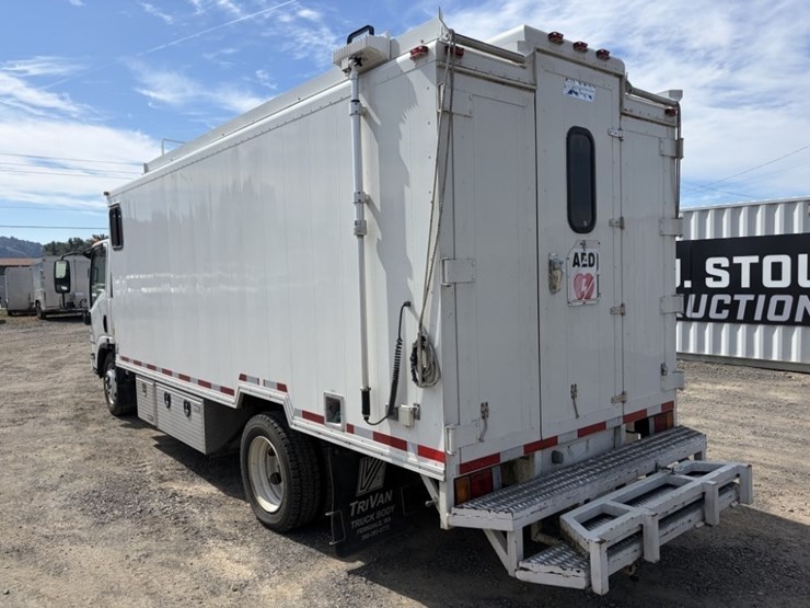 2008-gmc-w5500hd-image-6
