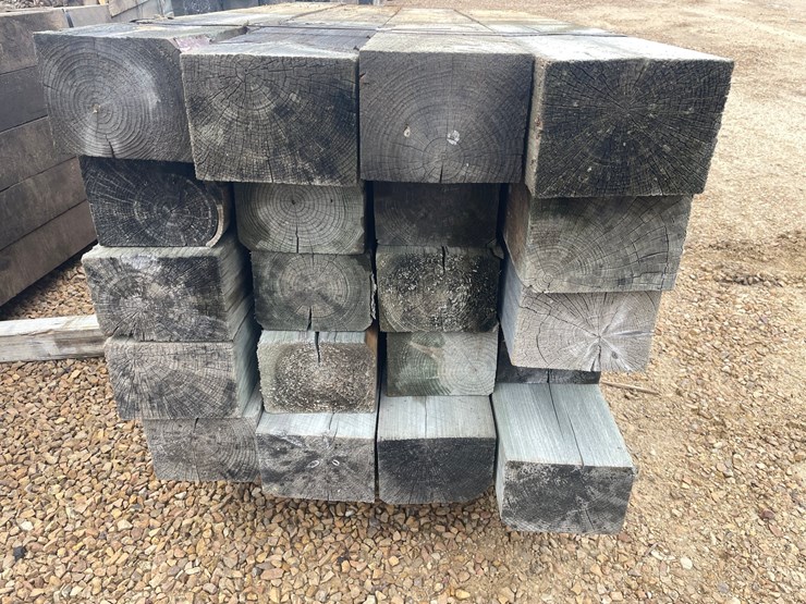#3884-•-bundle-of-used-guard-rail-posts-image-6