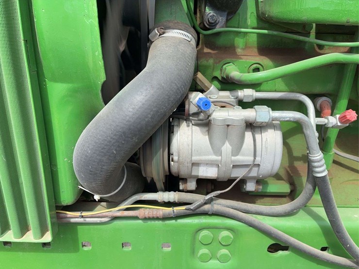 1980-john-deere-4440-image-26