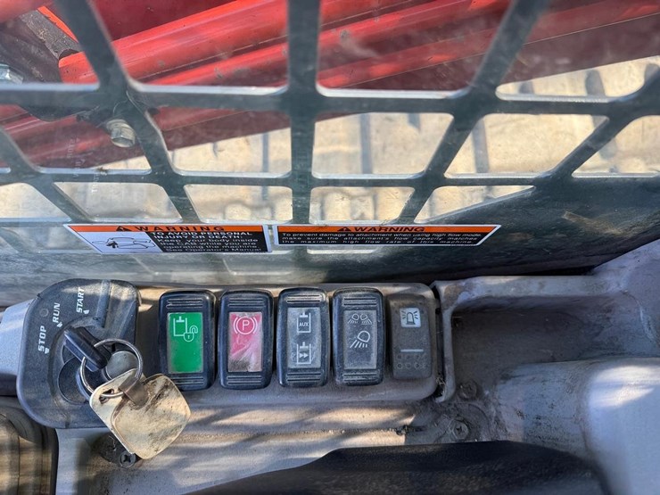 2018-kubota-svl75-2-image-24