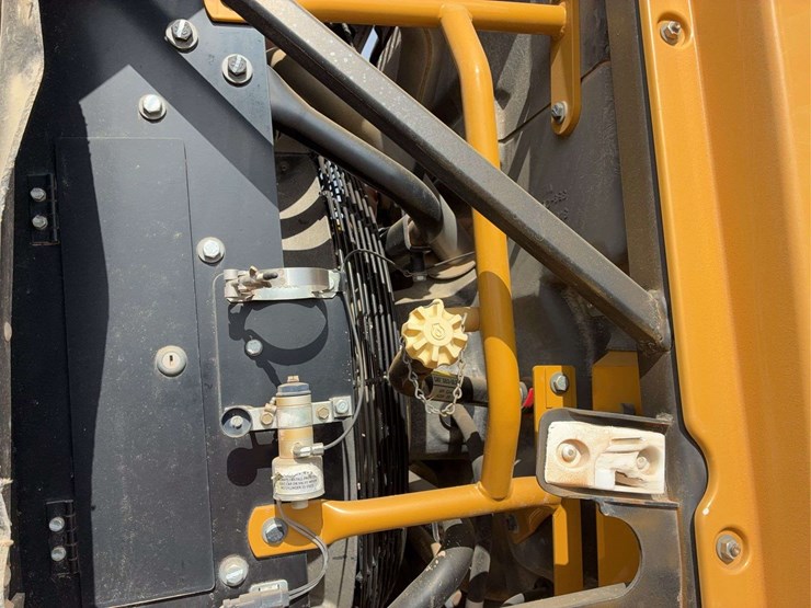 2012-caterpillar-950k-image-30