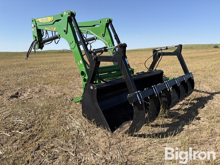 super-stars-8300-auto-level-grapple-loader-image-2